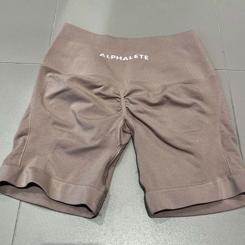 Alphalete Contour Short